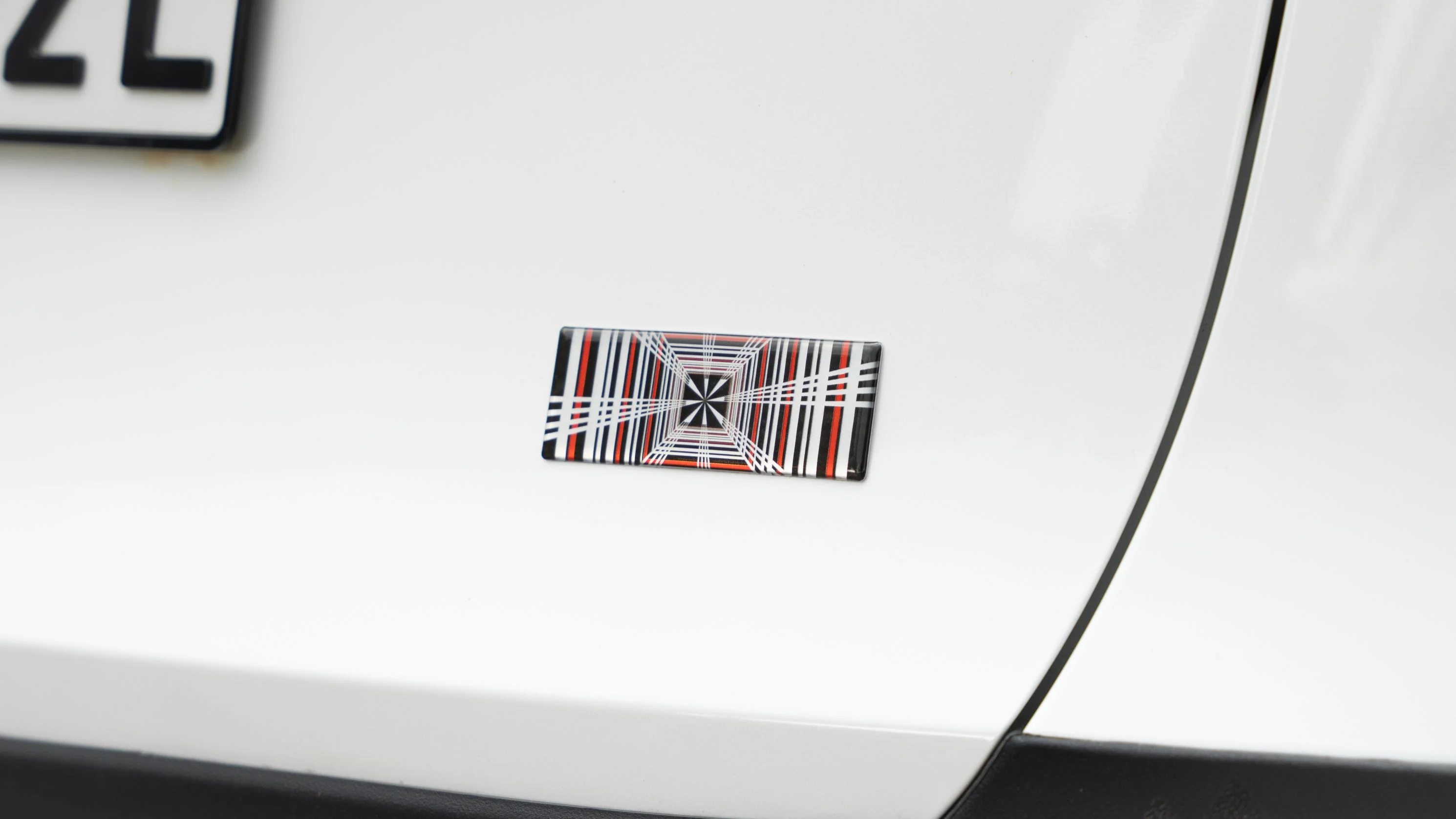 Plaid Logo für alle Tesla Modelle - Image 5