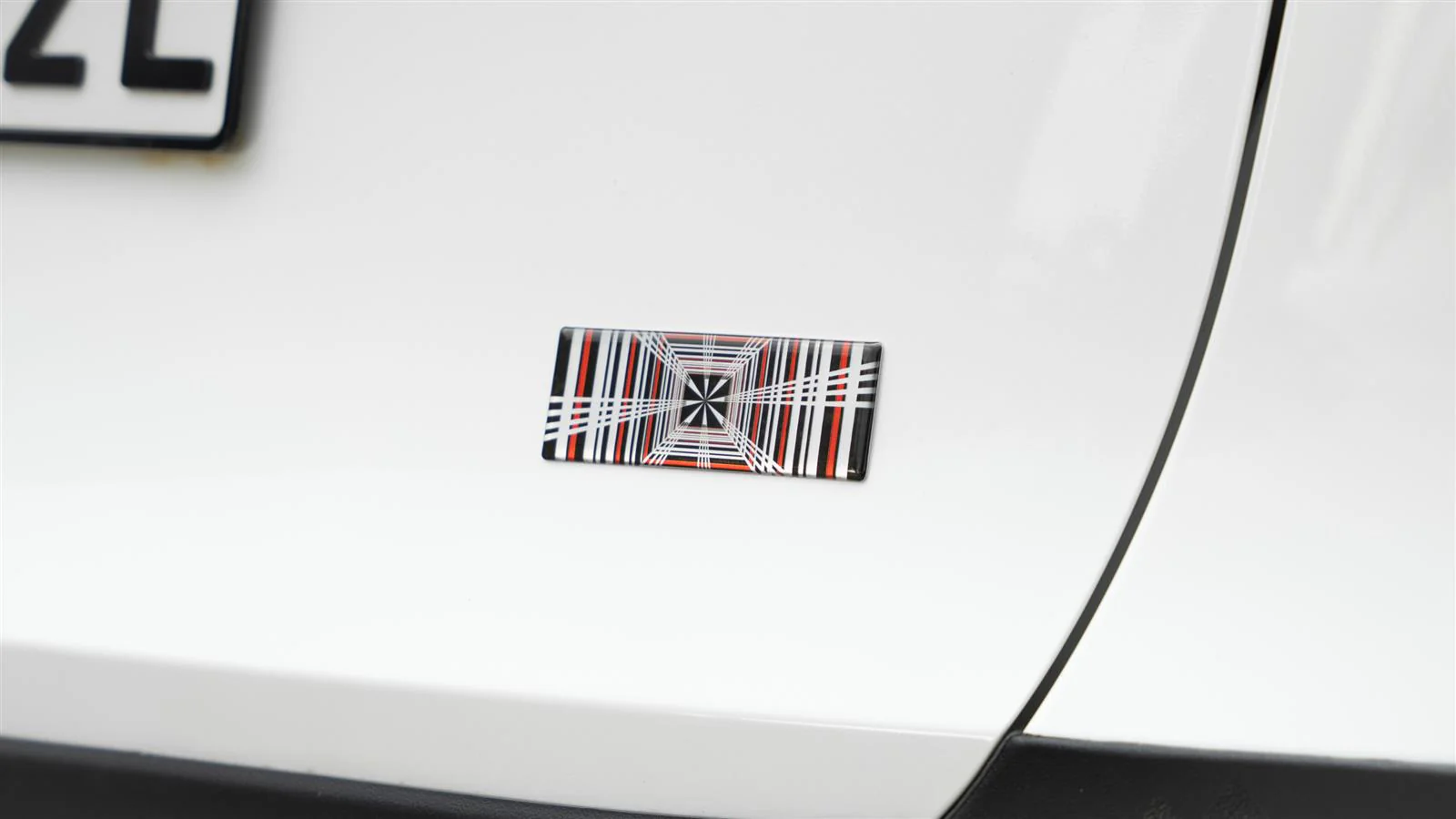 Plaid Logo für alle Tesla Modelle - Image 7